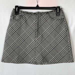 Zara Trafuluc Black and Ivory Fringe Pocketed Knit Mini Skirt - Size XS